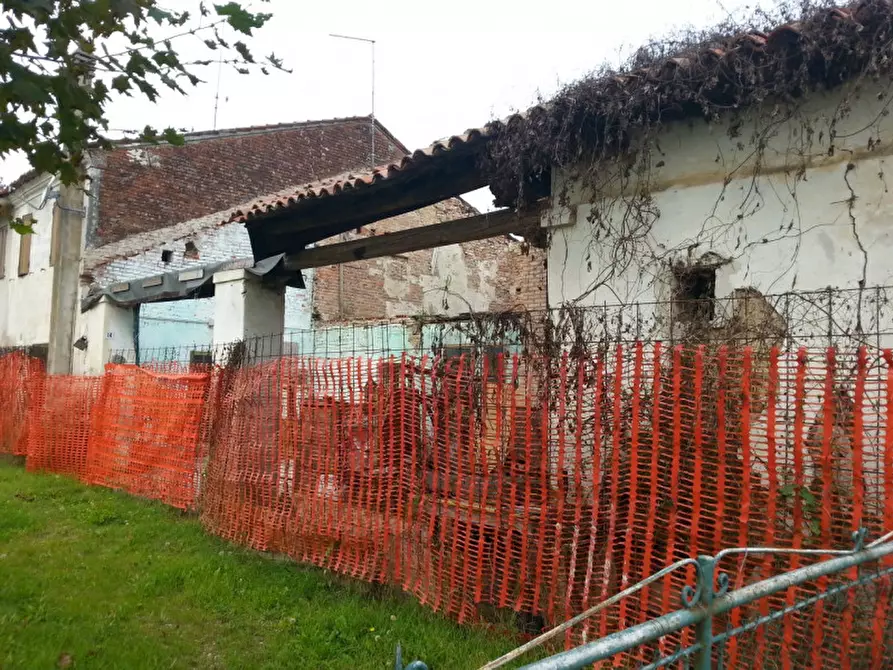 Immagine 9 di Rustico / casale in vendita  in via sega a Piazzola Sul Brenta