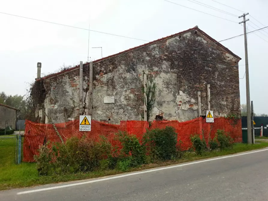 Immagine 12 di Rustico / casale in vendita  in via sega a Piazzola Sul Brenta