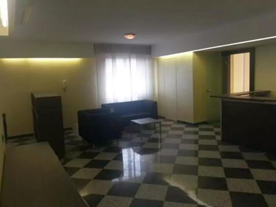 Immagine 2 di Negozio in vendita  in VIA DI VITTORIO G. a Segrate