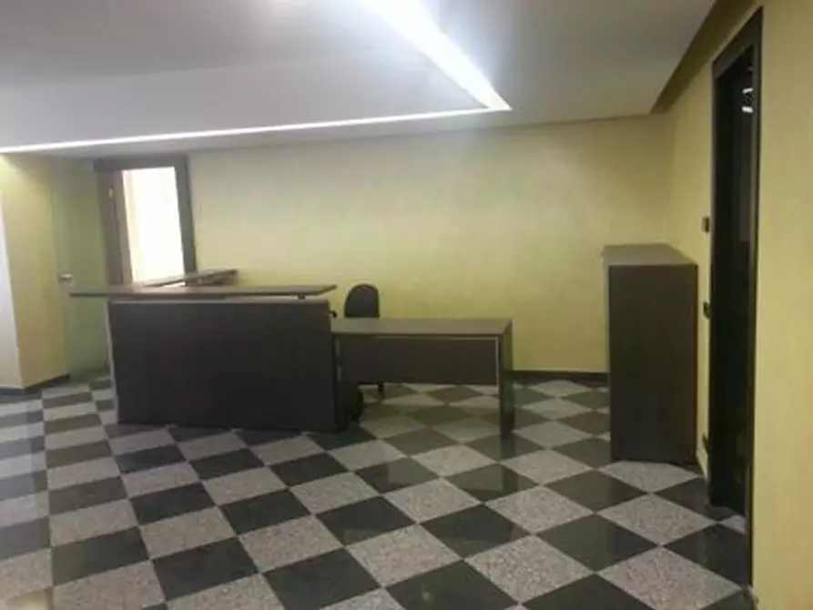 Immagine 3 di Negozio in vendita  in VIA DI VITTORIO G. a Segrate