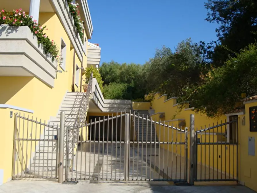 Immagine 4 di Appartamento in vendita  a Olbia