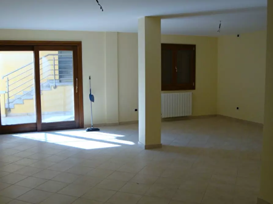 Immagine 7 di Appartamento in vendita  a Olbia