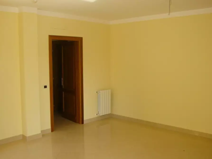 Immagine 9 di Appartamento in vendita  a Olbia