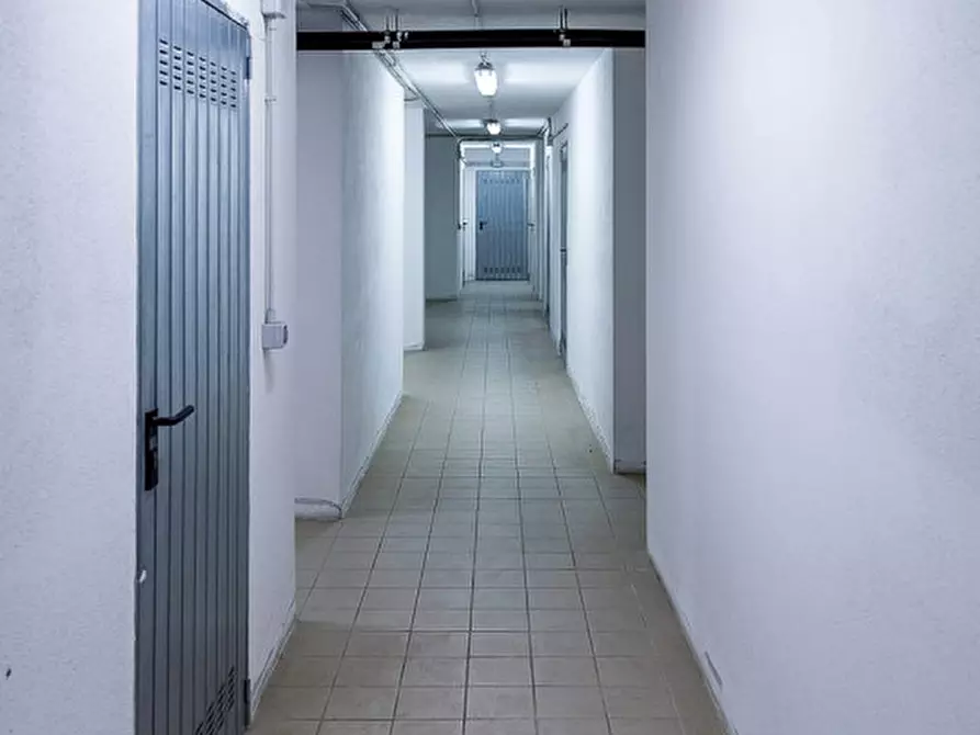 Immagine 10 di Appartamento in vendita  a Olbia