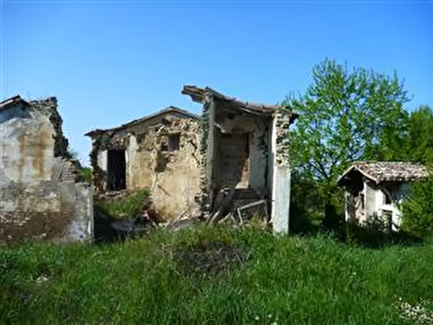 Immagine 2 di Rustico / casale in vendita  in Via Villa Parigi a Montegridolfo