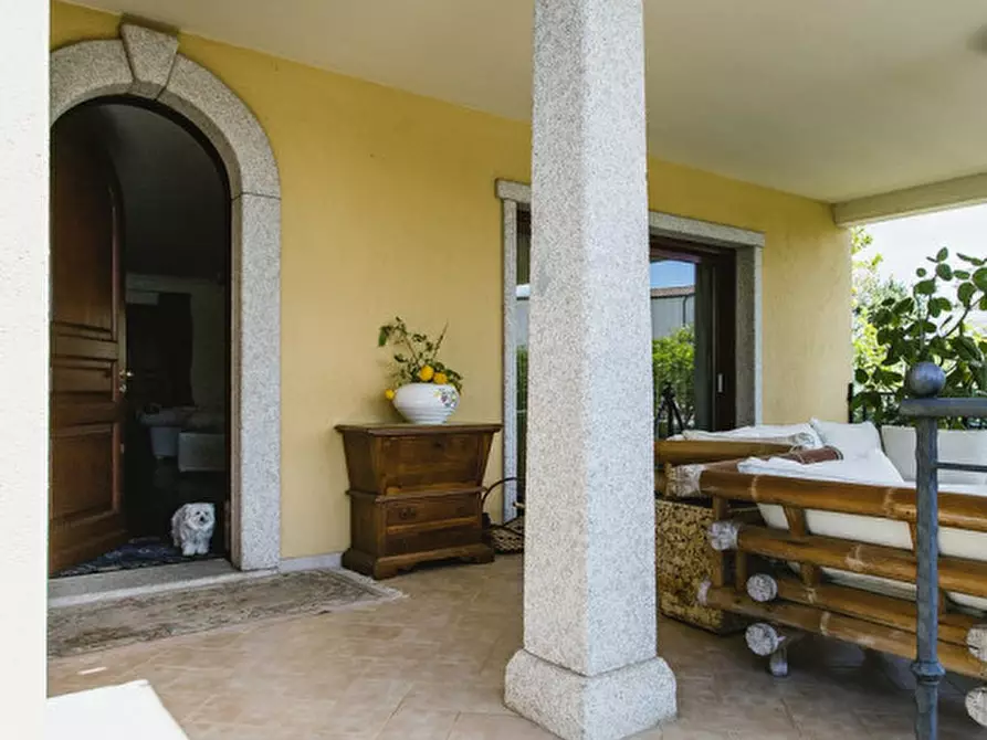 Immagine 3 di Villa in vendita  in via Enrico Berlinguer a Olbia