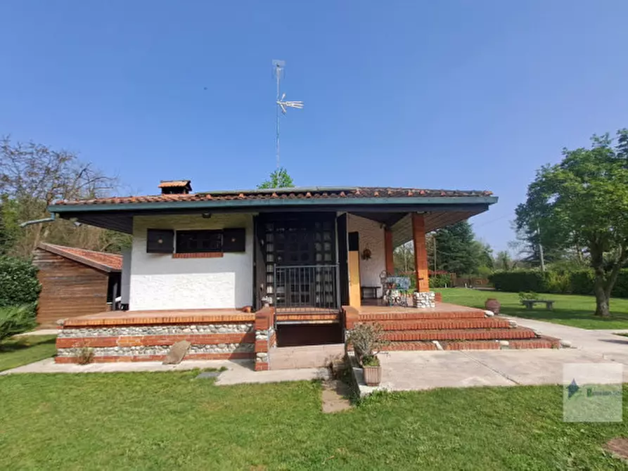 Immagine 28 di Villa in vendita  a Turbigo