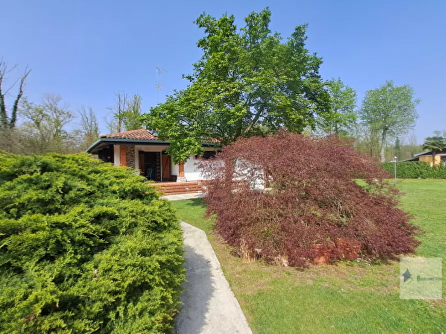 Immagine 32 di Villa in vendita  a Turbigo