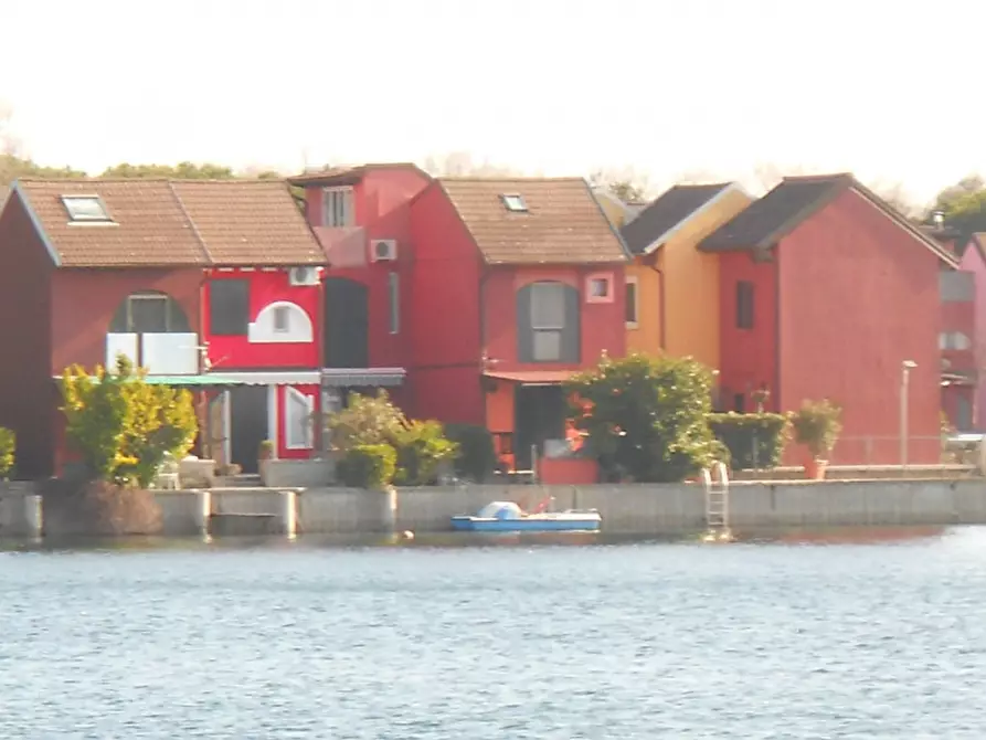 Immagine 3 di Villetta a schiera in vendita  a Rosolina