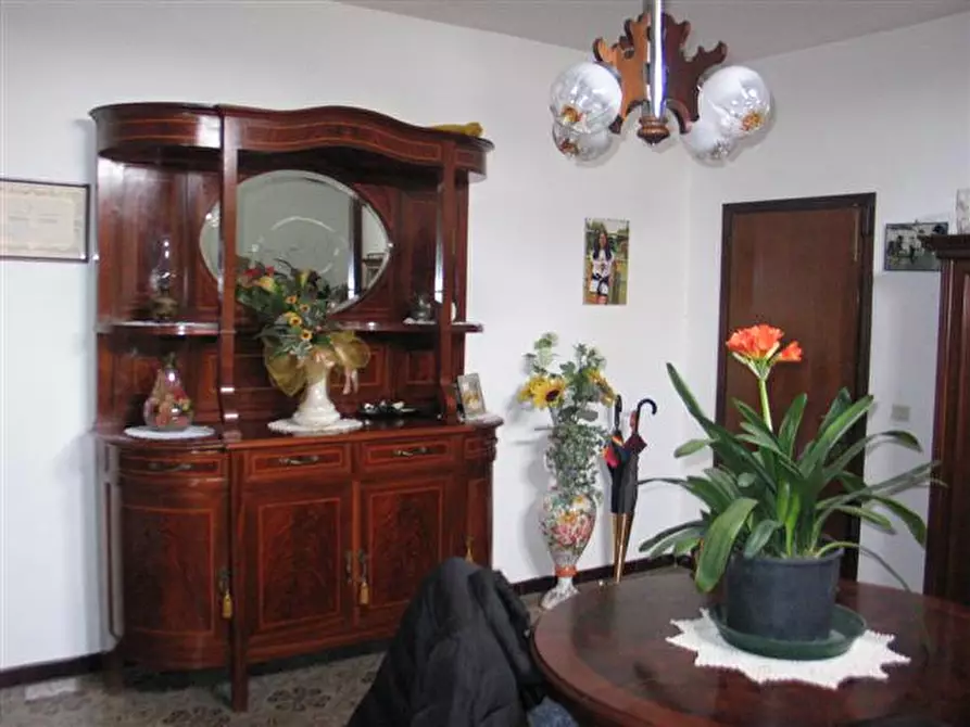 Immagine 1 di Rustico / casale in vendita  a Massanzago