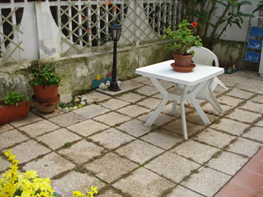 Immagine 2 di Casa trifamiliare in vendita  in VILLA VERROCCHIO a Montesilvano