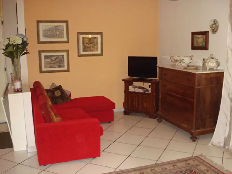 Immagine 9 di Casa trifamiliare in vendita  in VILLA VERROCCHIO a Montesilvano