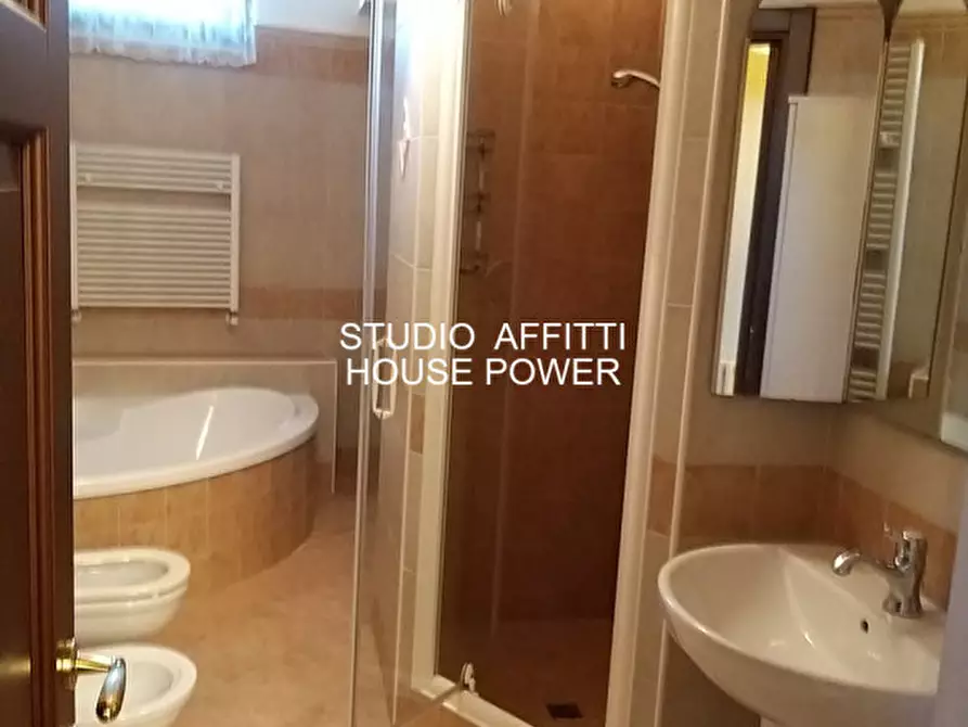 Immagine 7 di Villa in affitto  in Via Giovi a Montesilvano