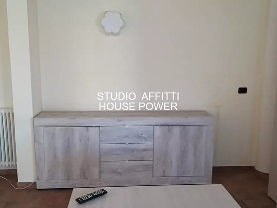 Immagine 16 di Villa in affitto  in Via Giovi a Montesilvano