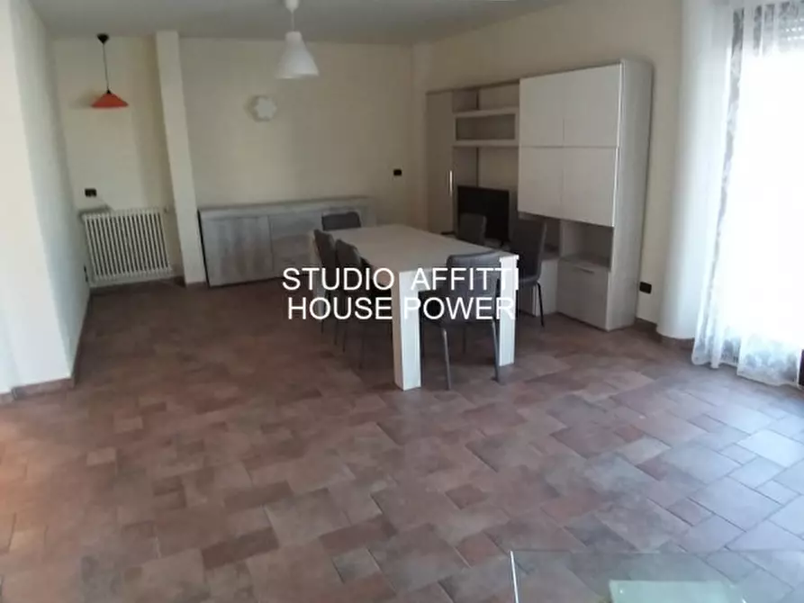 Immagine 17 di Villa in affitto  in Via Giovi a Montesilvano