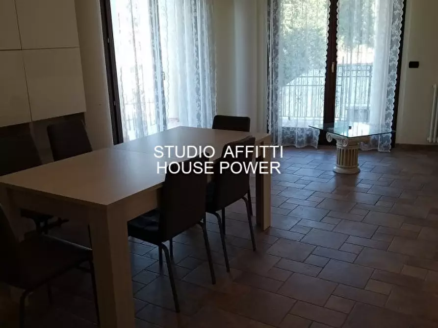 Immagine 23 di Villa in affitto  in Via Giovi a Montesilvano