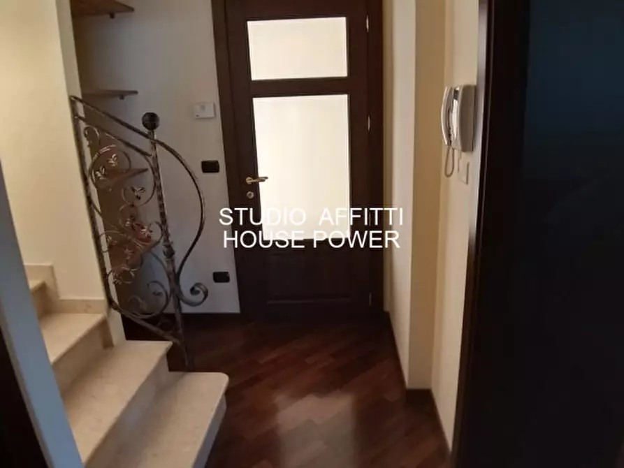 Immagine 35 di Villa in affitto  in Via Giovi a Montesilvano