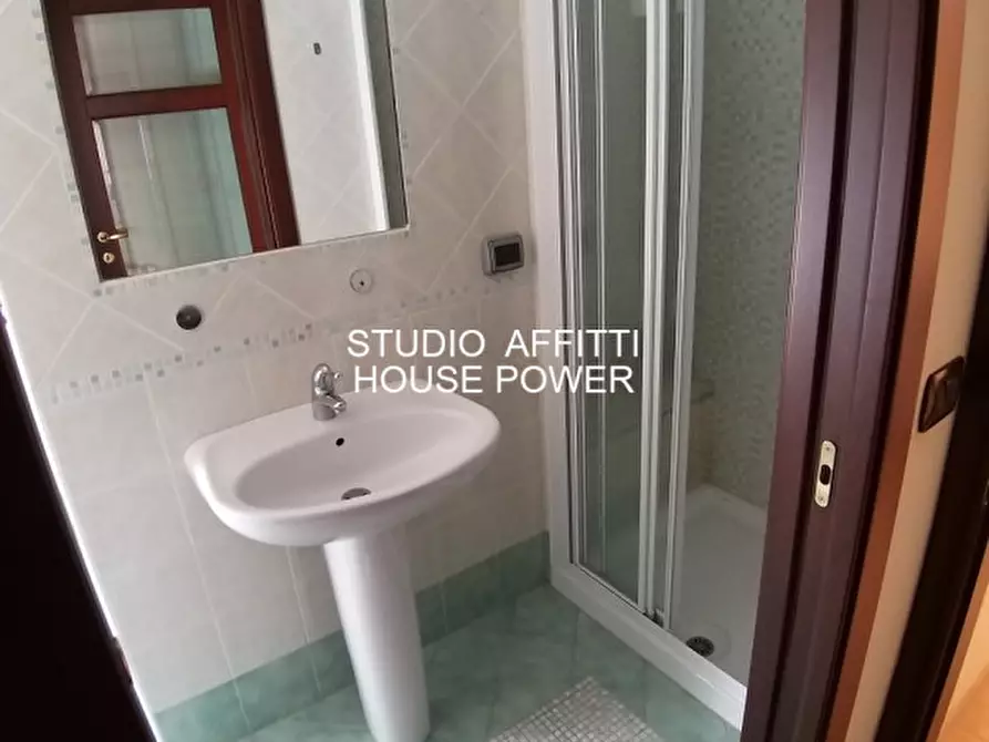 Immagine 41 di Villa in affitto  in Via Giovi a Montesilvano