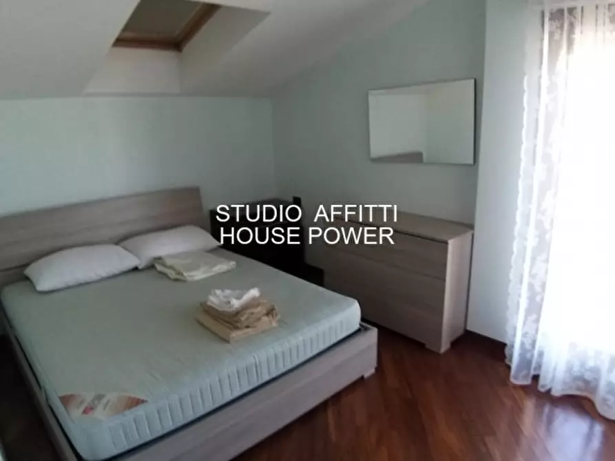 Immagine 42 di Villa in affitto  in Via Giovi a Montesilvano