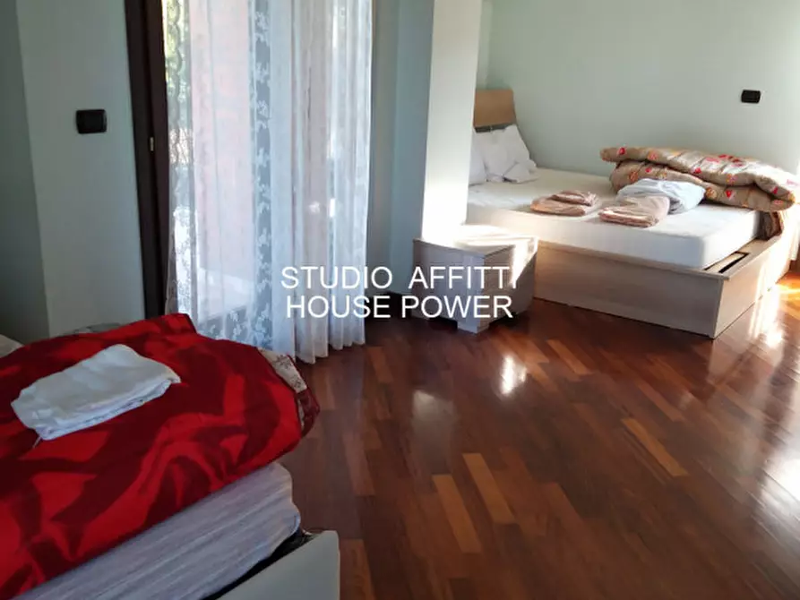 Immagine 45 di Villa in affitto  in Via Giovi a Montesilvano