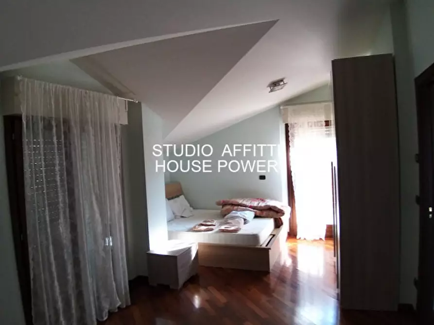 Immagine 50 di Villa in affitto  in Via Giovi a Montesilvano