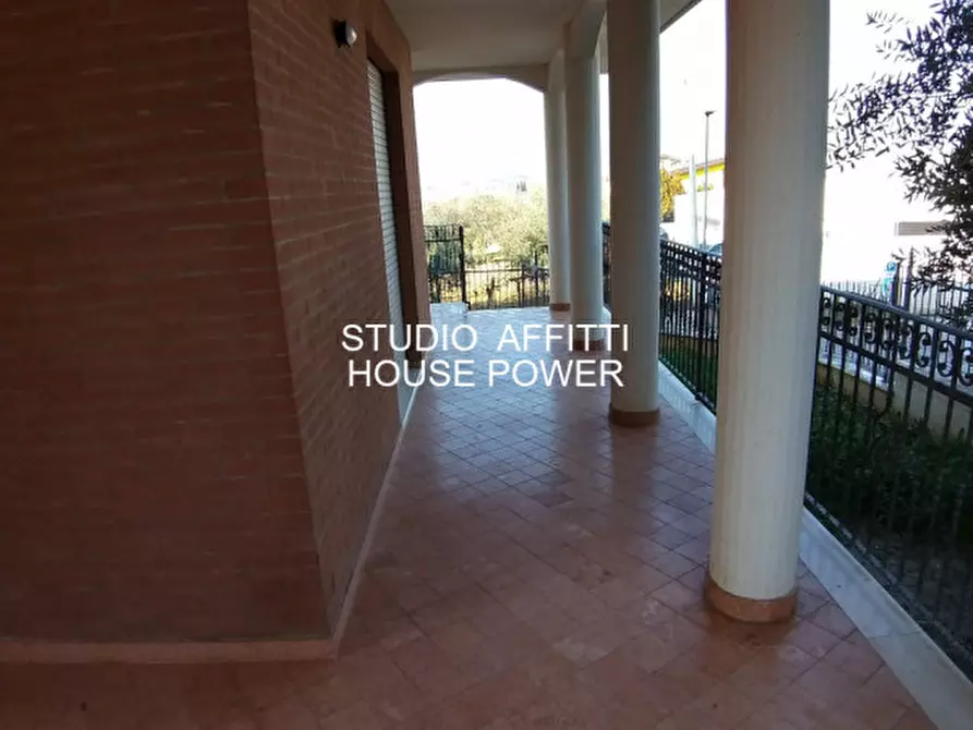 Immagine 53 di Villa in affitto  in Via Giovi a Montesilvano