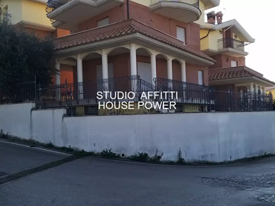Immagine 55 di Villa in affitto  in Via Giovi a Montesilvano