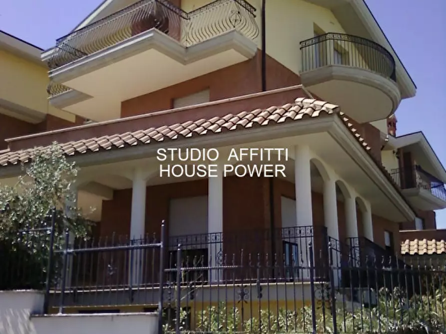 Immagine 57 di Villa in affitto  in Via Giovi a Montesilvano
