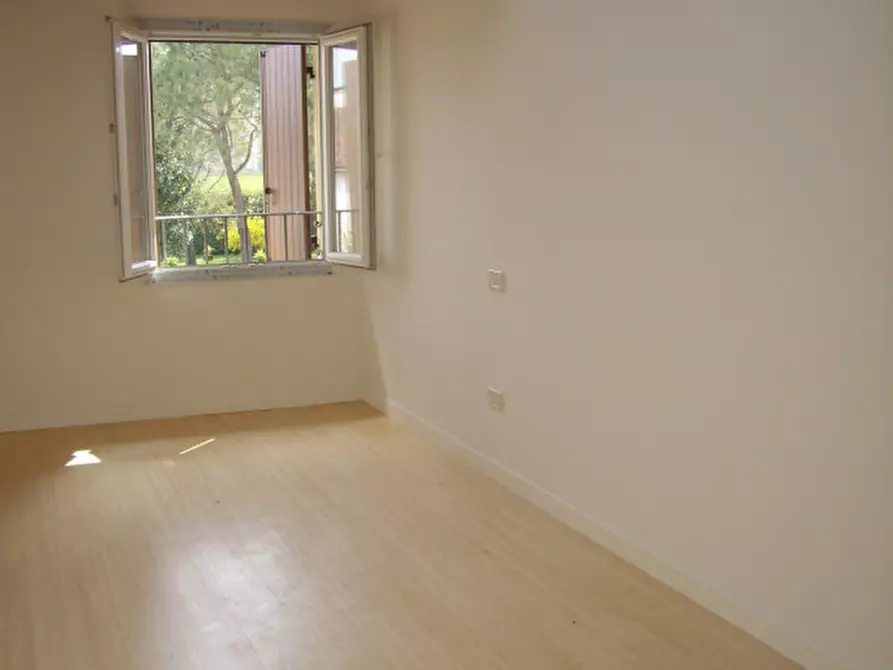 Immagine 4 di Villetta a schiera in affitto  in Via Nereo Rocco a Padova