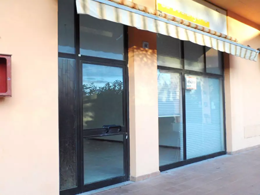 Immagine 2 di Negozio in vendita  in Città Verde a Terni