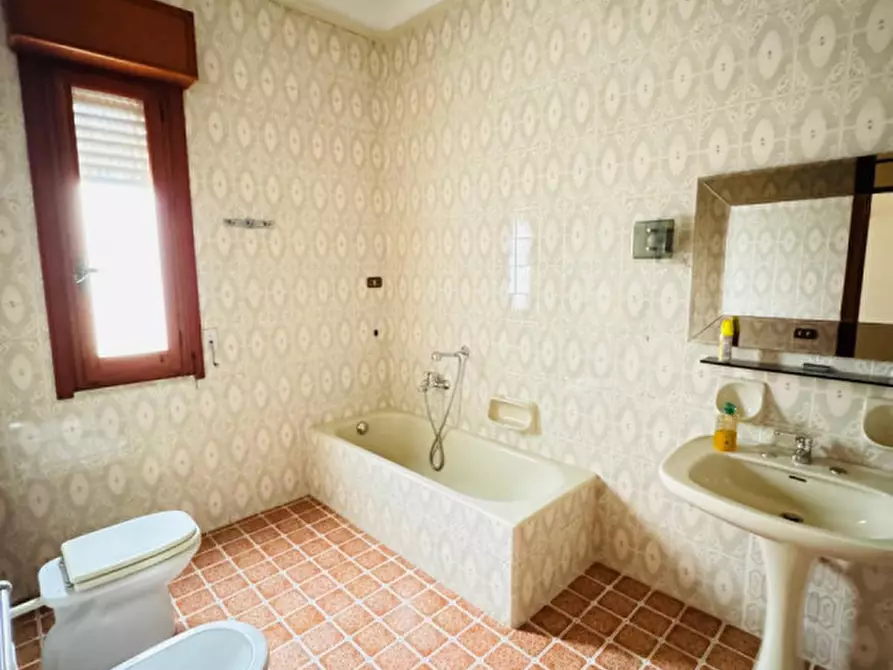 Immagine 28 di Casa bifamiliare in vendita  in Via Lecce a Lequile