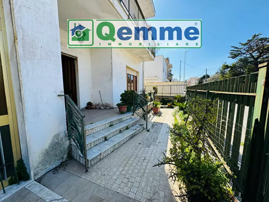 Immagine 1 di Casa bifamiliare in vendita  in Via Vittorio Emanuele III a San Cesario Di Lecce
