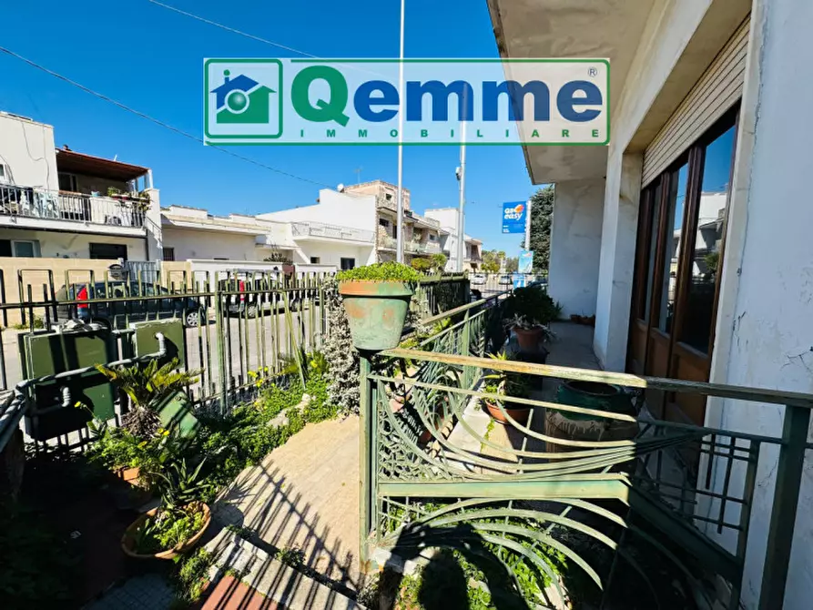 Immagine 4 di Casa bifamiliare in vendita  in Via Vittorio Emanuele III a San Cesario Di Lecce