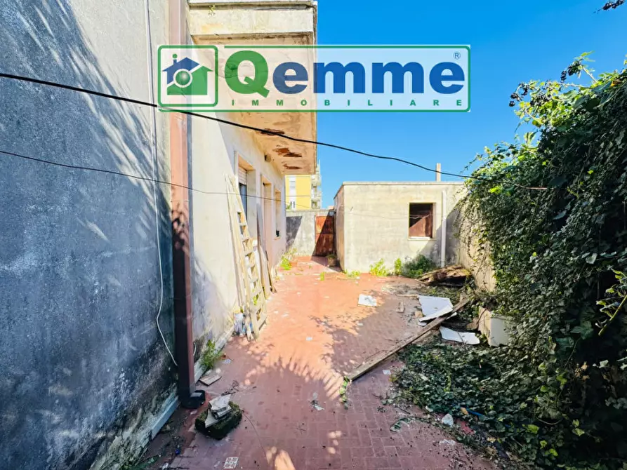 Immagine 28 di Casa bifamiliare in vendita  in Via Vittorio Emanuele III a San Cesario Di Lecce