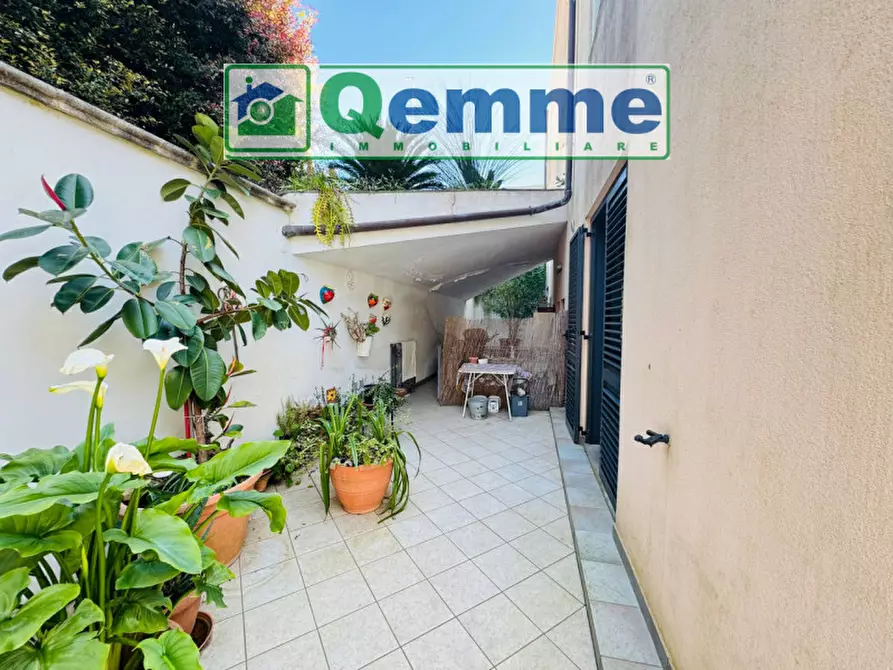 Immagine 74 di Villa in vendita  in Piazza Beethoven a Lequile