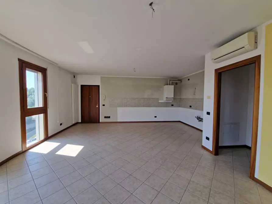 Immagine 2 di Appartamento in vendita  in Via Camisana a Torri Di Quartesolo