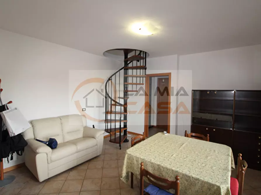 Immagine 9 di Camera in affitto  in via primo levi 1 a Legnaro