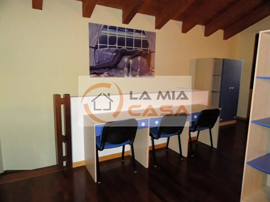 Immagine 5 di Camera in affitto  in via Giacomello Fortunato 11 a Legnaro