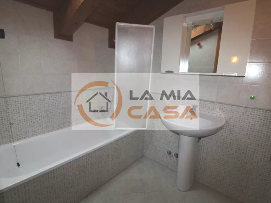 Immagine 7 di Camera in affitto  in via Giacomello Fortunato 11 a Legnaro