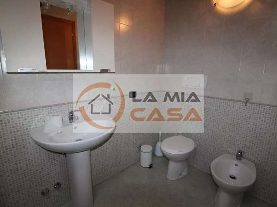 Immagine 8 di Camera in affitto  in via Giacomello Fortunato 11 a Legnaro