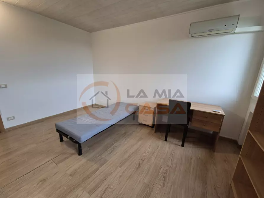 Immagine 3 di Camera in affitto  in Via Quattro Novembre 10 a Legnaro