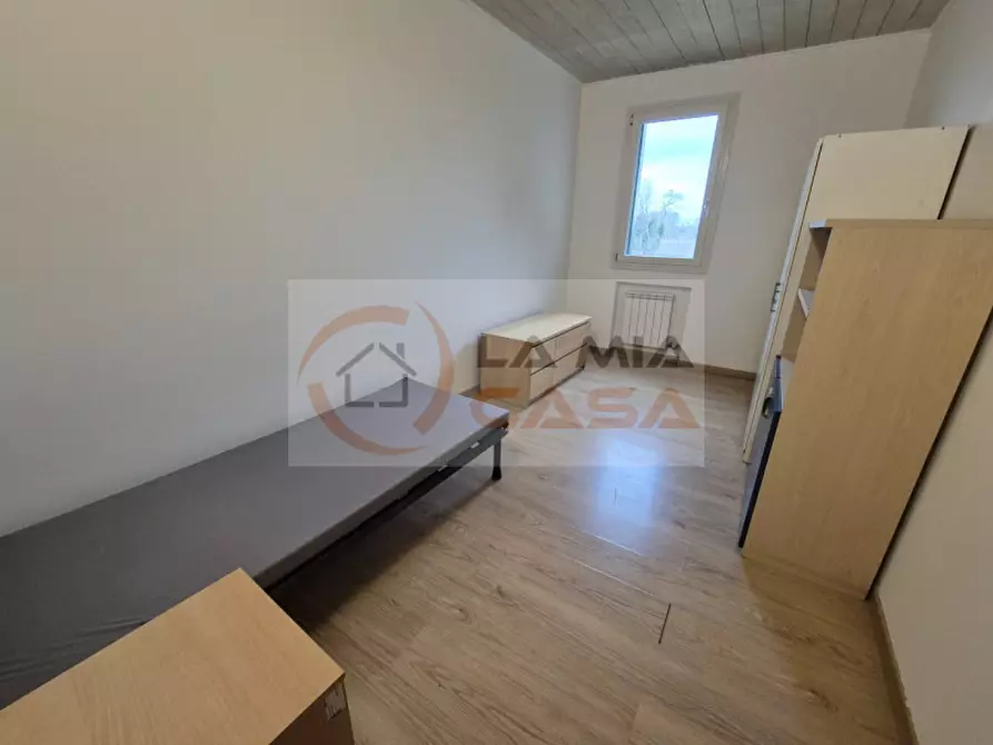 Immagine 6 di Camera in affitto  in Via Quattro Novembre 10 a Legnaro