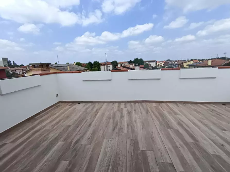 Immagine 7 di Camera in affitto  in Via Alcide de Gasperi 2 a Legnaro