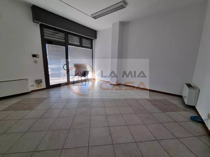 Immagine 4 di Ufficio in affitto  in Via Romea n. 65/I Legnaro (PD) a Legnaro