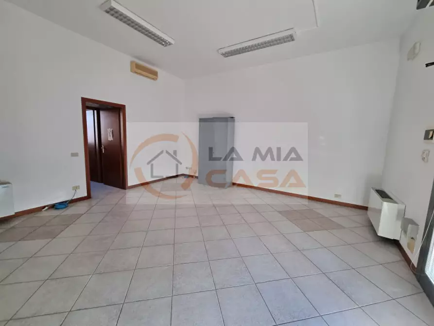 Immagine 8 di Ufficio in affitto  in Via Romea n. 65/I Legnaro (PD) a Legnaro