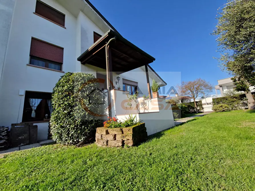 Immagine 5 di Casa bifamiliare in vendita  a Legnaro