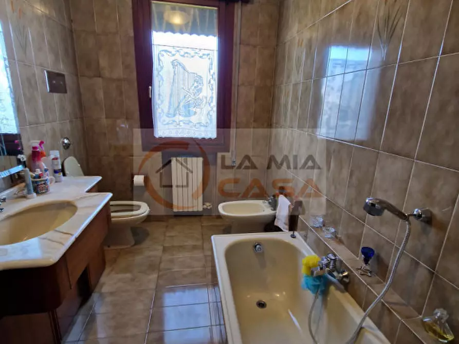 Immagine 23 di Casa bifamiliare in vendita  a Legnaro