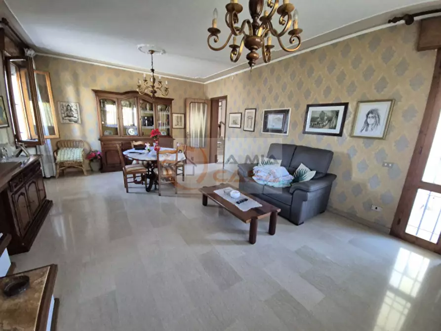 Immagine 9 di Camera in affitto  in Via Rossini Legnaro a Legnaro