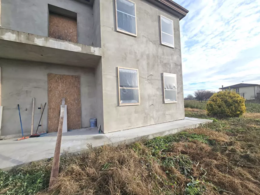 Immagine 7 di Villa in vendita  in Fosso' a Fosso'