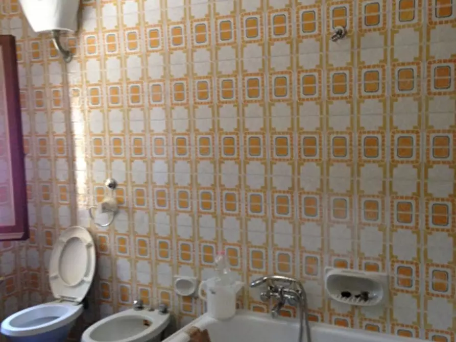 Immagine 27 di Rustico / casale in vendita  a Senigallia